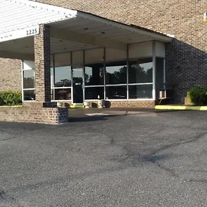 https://travelodge-williamsburg-central.williamsburghotelsusa.com