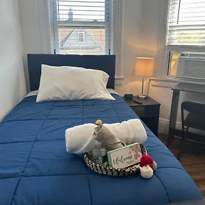 Cozy Private Bedrooms Kitchen Wifi Guest house