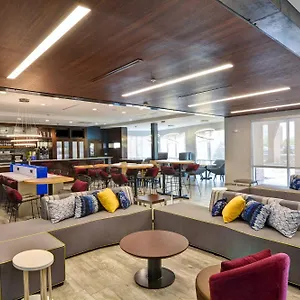 Courtyard By Marriott Long Island Islip/courthouse Complex Hotel