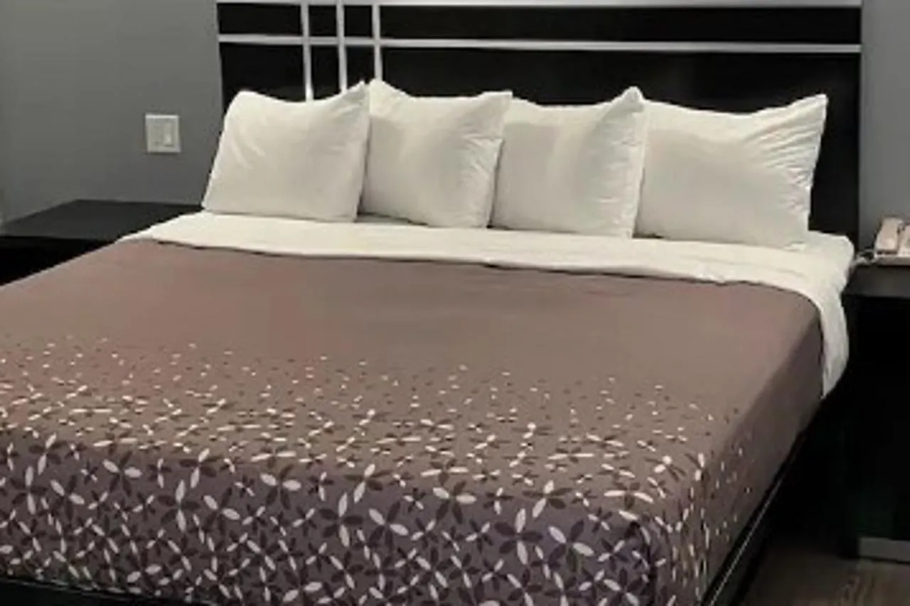 112 Motel 메드퍼드