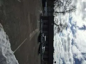 112 Motel Medford