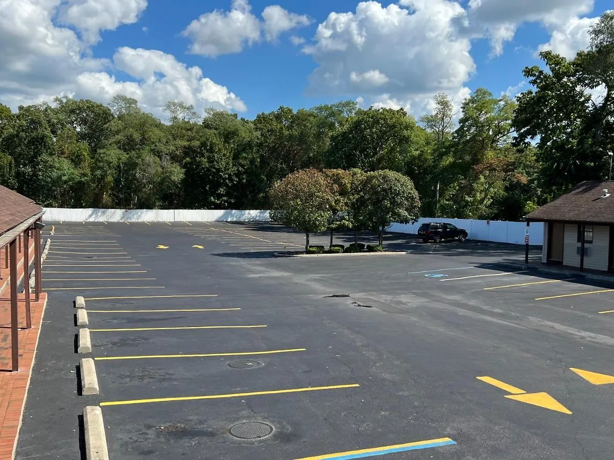 112 Motel Medford